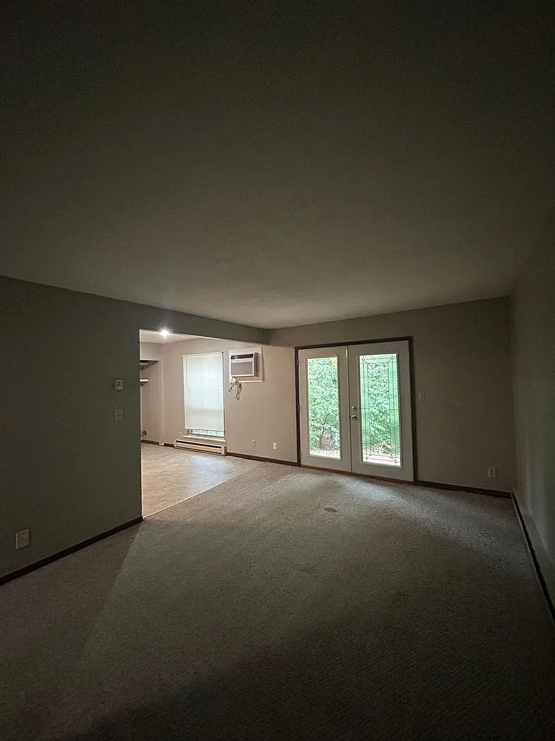 60 Ironwood Court — Photo 3