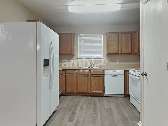 5th image of 2736 Briscoe Dr