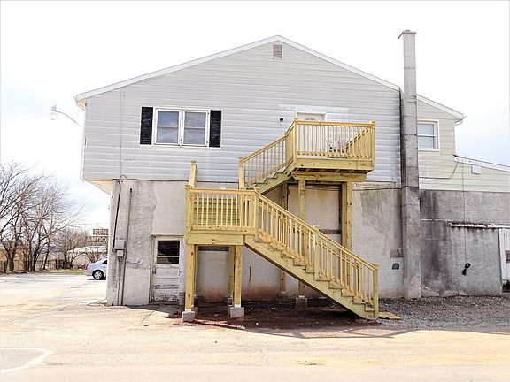 Entrance to Apartment