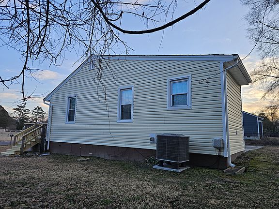 4th image of 4106 Chestnut Dr