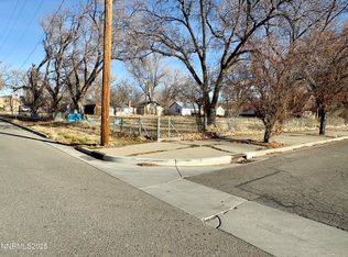 391 1st St, Winnemucca, NV 89445