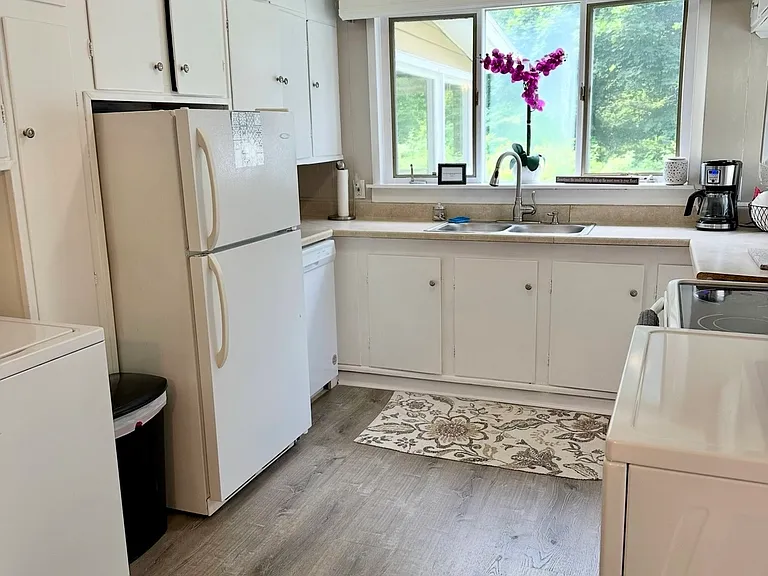 417 Church St #1 — Photo 6