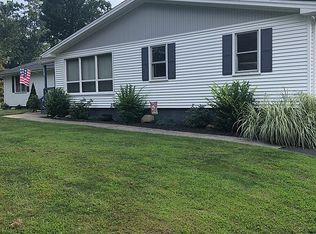 834 Columbia St, Orange, CT 06477