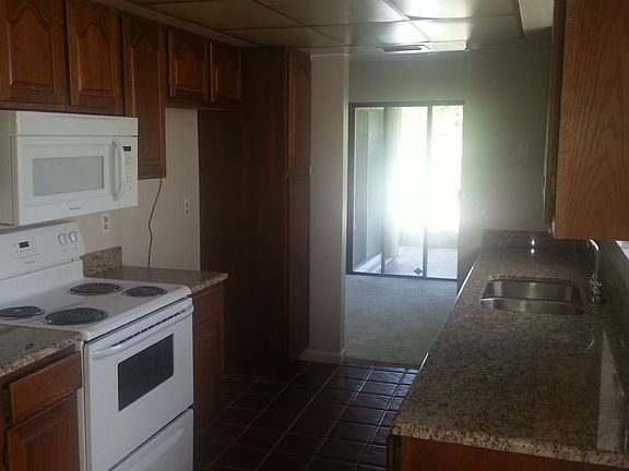 3rd image of 2835 Sand Pine Ct
