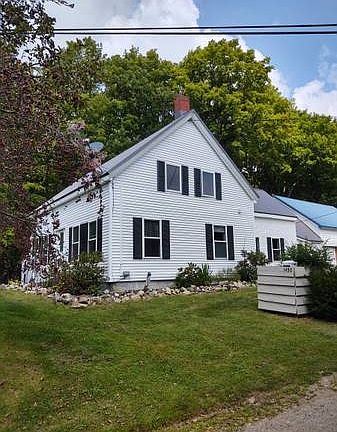 2nd image of 1450 Royalsborough Rd #1450