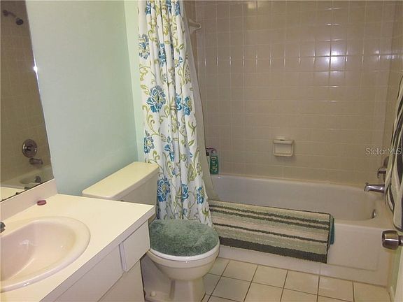 5th image of 5265 E Bay Dr APT 1023