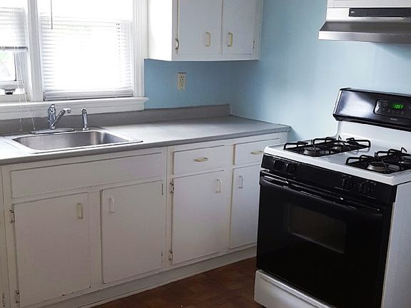 2nd image of 15 Alice Ct