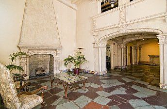:: 2701 Van Ness Ave., #501