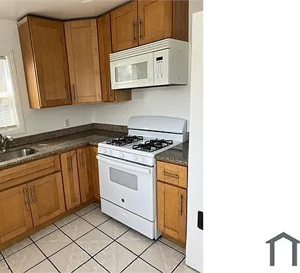 9608 B St #0 — Photo 2