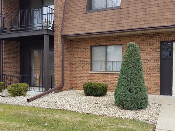 2nd image of 22449 Pleasant Dr APT 1