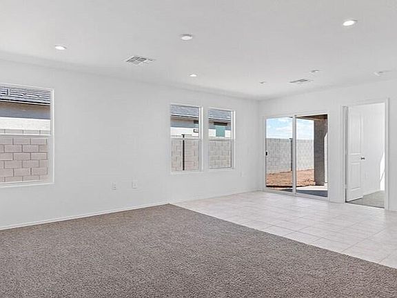 5th image of 1588 E SQUIRE Drive