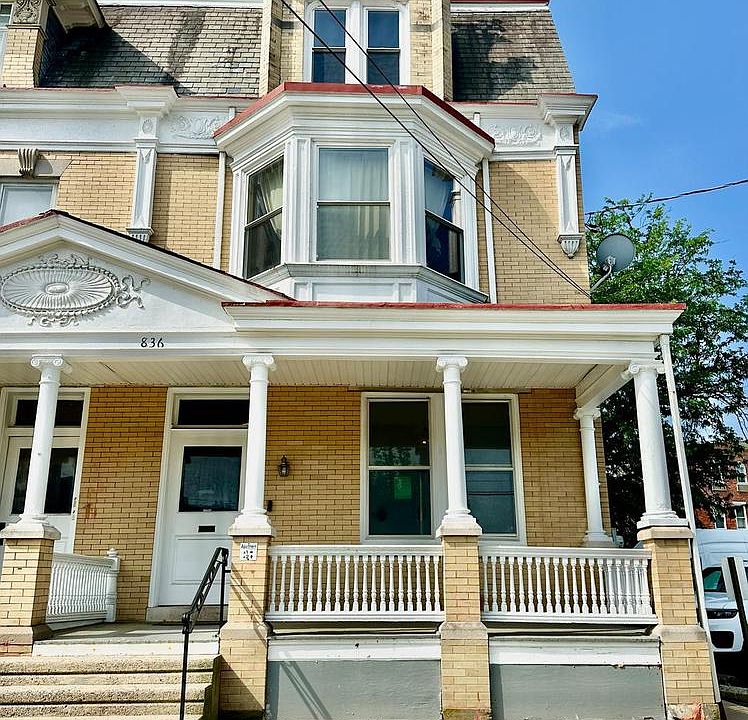 1st image of 836 Marietta Ave