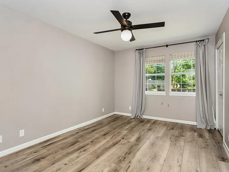 803 N Bowie St — Photo 17
