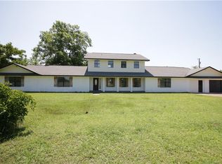 490 McKeithen Dr, Alexandria, LA 71303