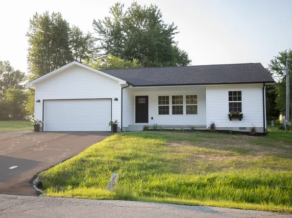 2884 Country Squire Blvd, North Vernon, IN 47265