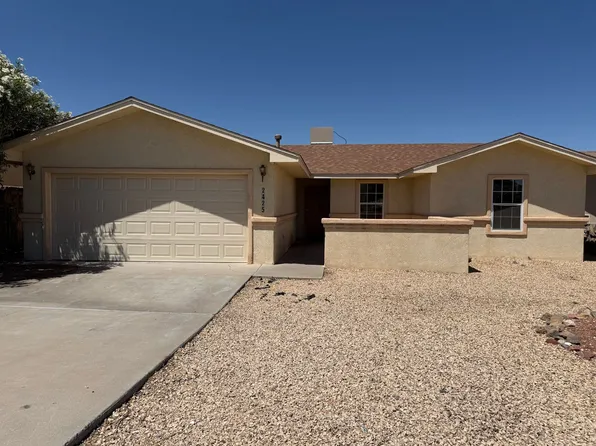 2425 Bugatti Dr, Las Cruces, NM 88001