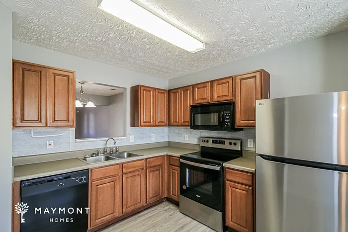 11402 Ashefield Ln — Photo 7