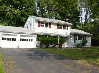 15 Grecian St, Parsippany, NJ 07054