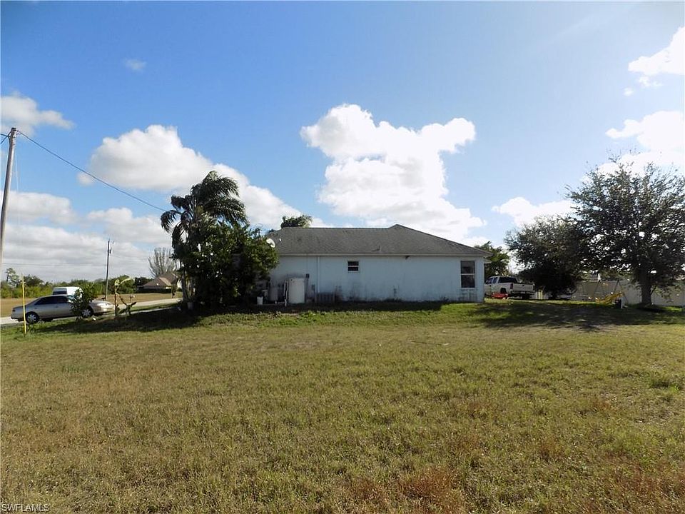 1st image of 406 NW 19th Ter