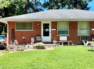 3213 Buder Ct, Saint Ann, MO 63074