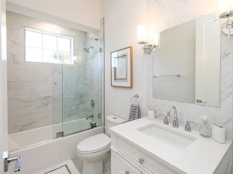 453 8th Ave S #106 — Photo 33