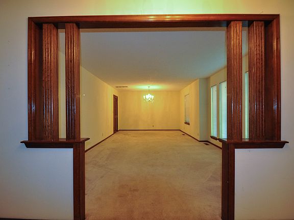 5th image of 1301 Tarman Cir