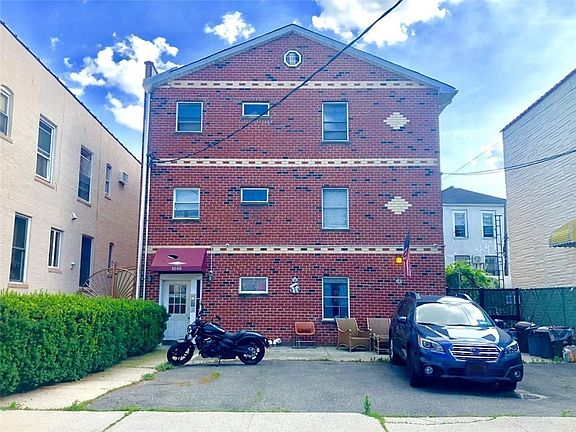 2nd image of 1046 Ovington Ave APT 2B
