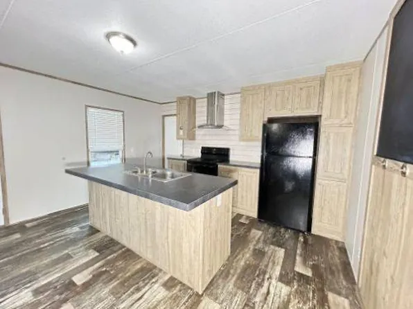 1413 Rosharon Rd, Alvin, TX 77511