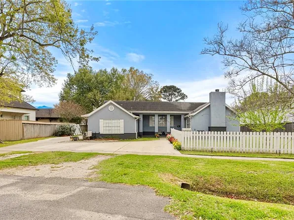 8250 Jefferson Hwy, Harahan, LA 70123