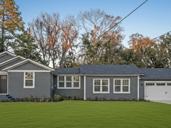 2743 CHELTON Road, Jacksonville, FL 32216