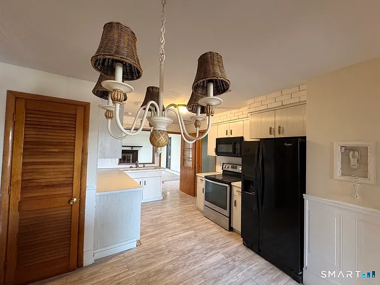 460 Congress Ave #2 — Photo 3