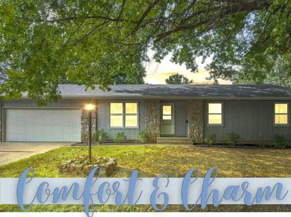 1066 E Greenwood Street, Springfield, MO 65807