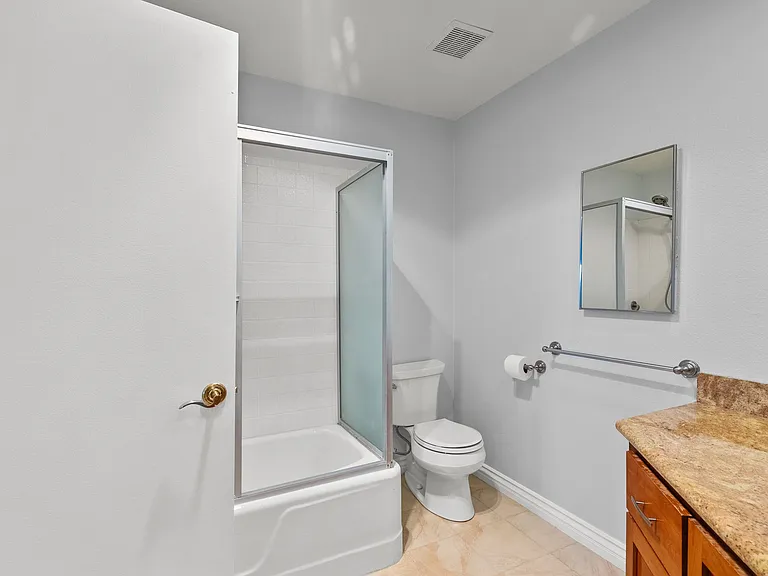 330 W California Blvd — Photo 10