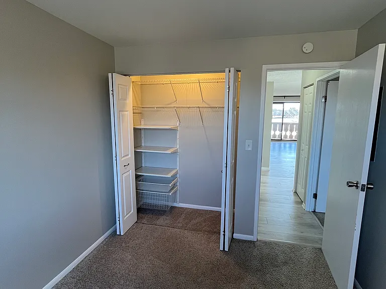 5 Parkside Ct #13 — Photo 22