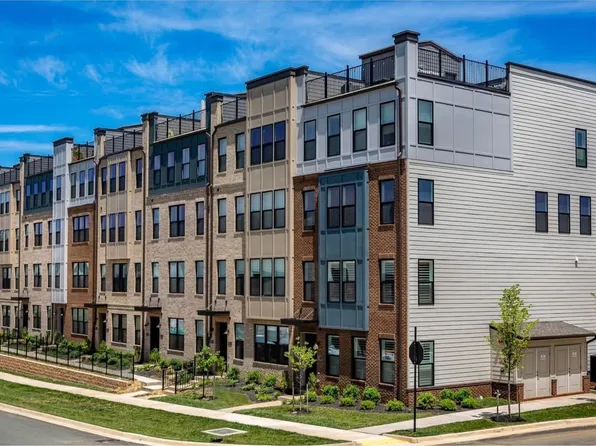 921 Salamander St Unit B, Charlottesville, VA 22911