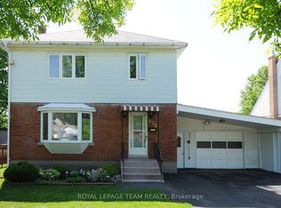 972 Telford Ave #B, Ottawa, ON K1K 3J7
