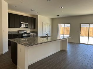 6611 Tulia Ln, Bakersfield, CA 93313