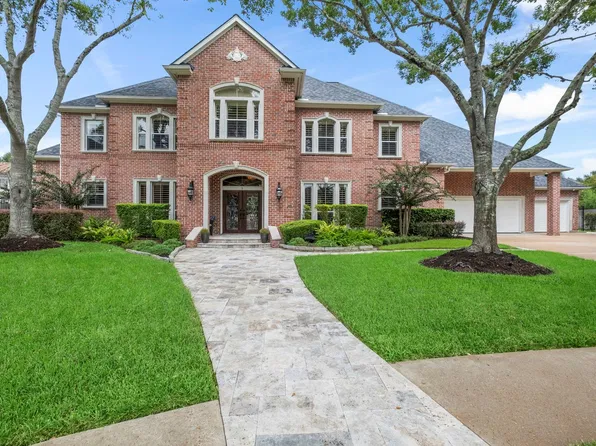 7 Silverloch Ct, Sugar Land, TX 77479