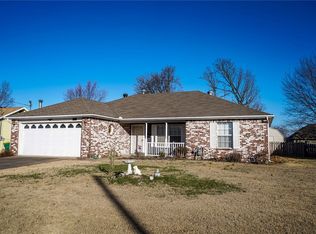 646 Purtle Ave, Springdale, AR 72764