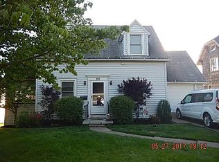 492 S 7th St, Sharpsville, PA 16150