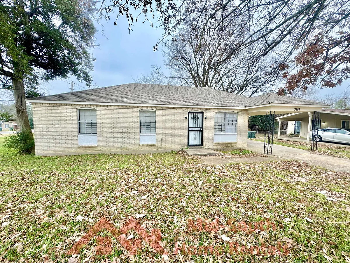 Building Photo - 3940 Schoolfield Rd