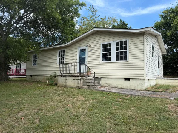 703 Howard St, Athens, TN 37303