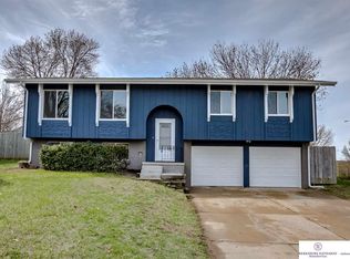 14005 Polk Cir, Omaha, NE 68137