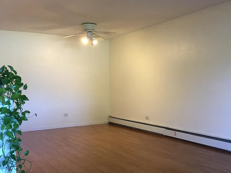 2 Parkside Ct #2 — Photo 3