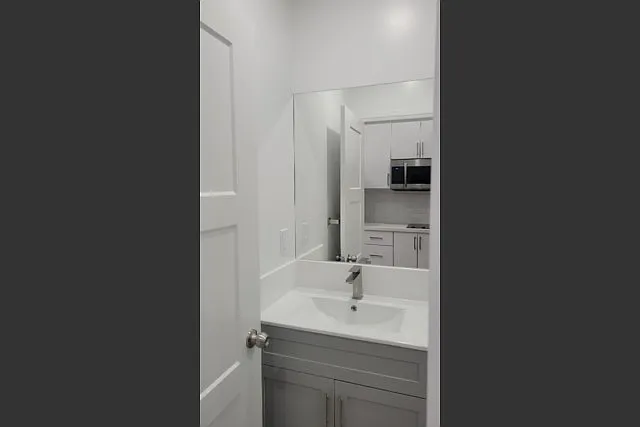 304 Albert St W #103 — Photo 3