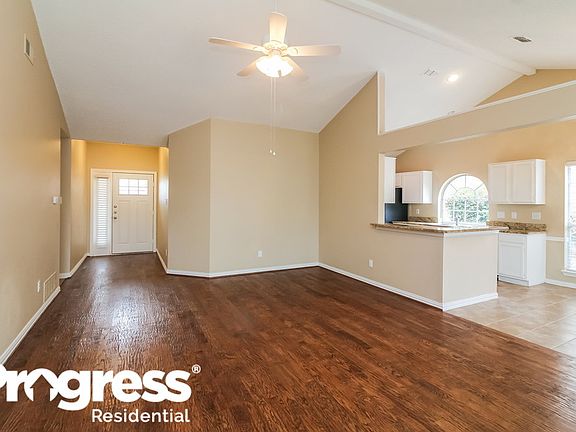 4th image of 158 Cresthaven Dr