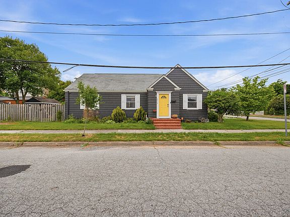 3rd image of 3715 Omohundro Ave