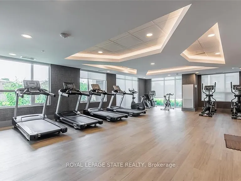 5055 Greenlane Rd #403 — Photo 16