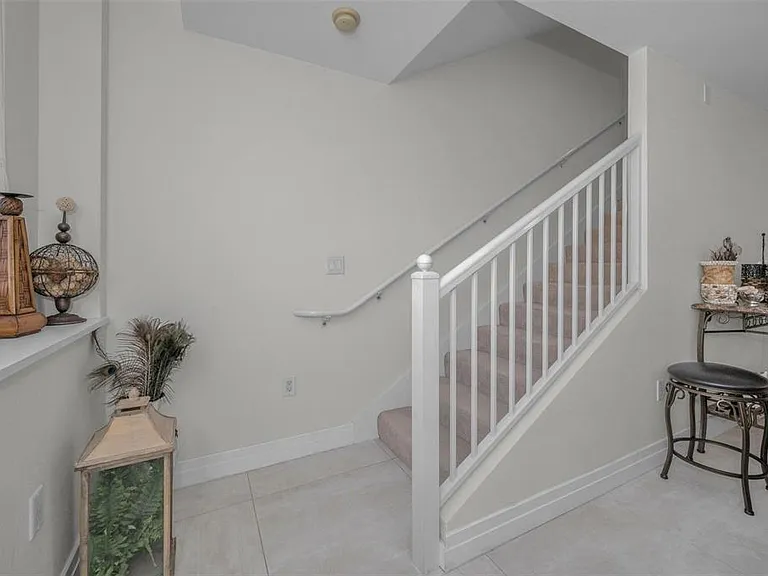 331 Cleveland St #310 — Photo 20