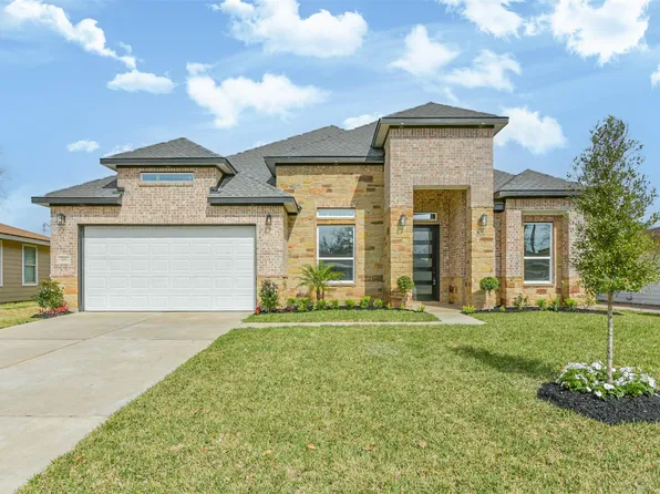 2803 Lancaster Ln, Pasadena, TX 77506